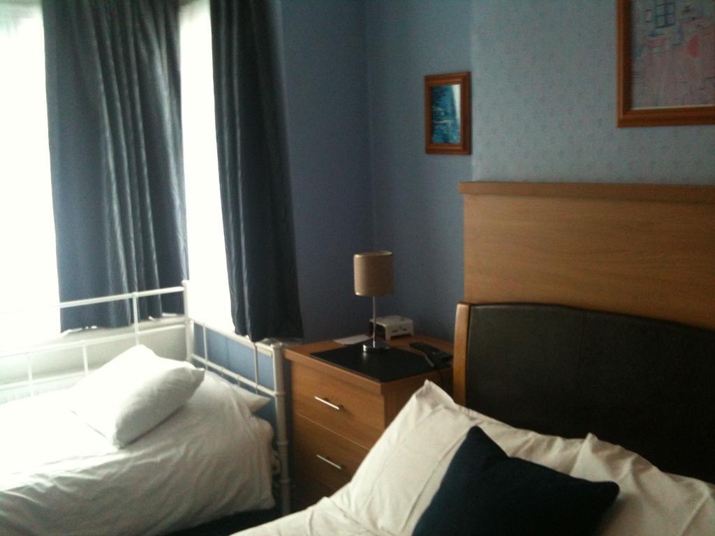 Five Mile Oxford Hotel Bilik gambar